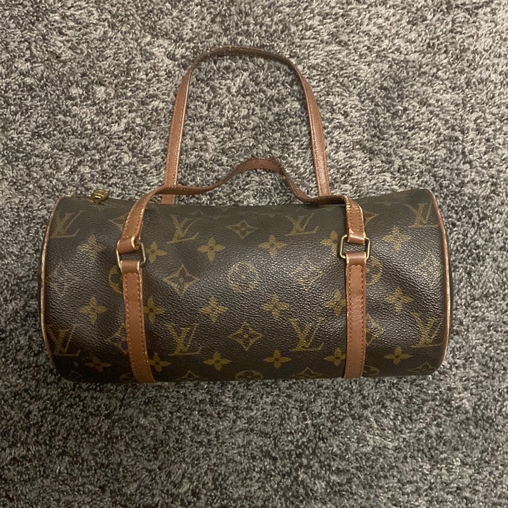 Authentic Louis Vuitton Papillion Handbag